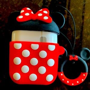 Brand new Apple air pod holder Minnie Mouse